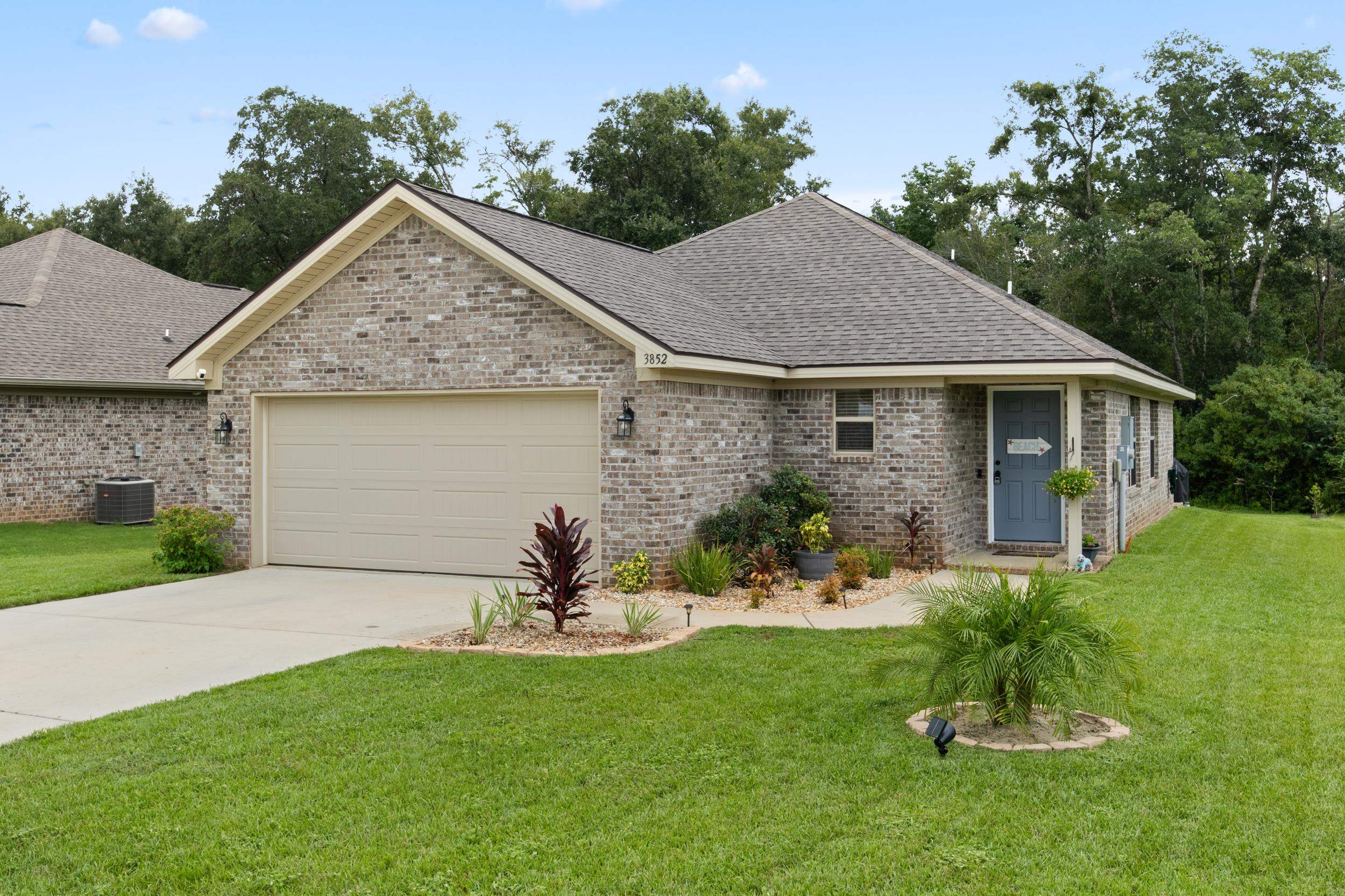 3852 Chesterfield Lane Foley, AL 36535 - Photo 2 of 34 Front Of Structure