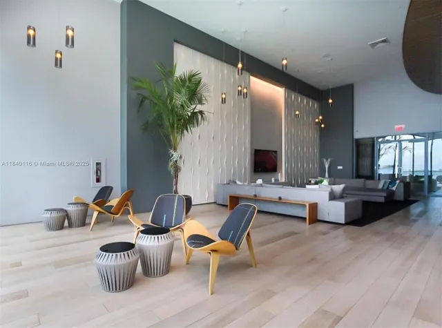 $5,000 | 460 Northeast 28th Street, Unit 2903, Miami, FL 33137