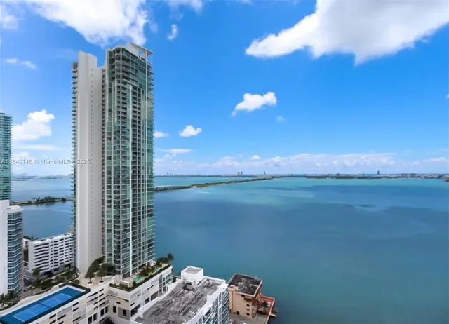 $5,000 | 460 Northeast 28th Street, Unit 2903, Miami, FL 33137