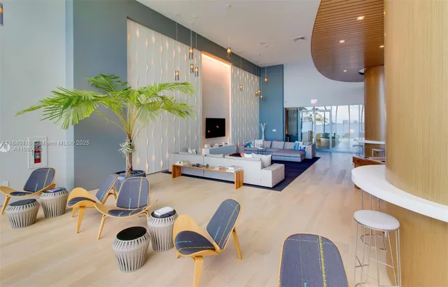 $5,000 | 460 Northeast 28th Street, Unit 2903, Miami, FL 33137