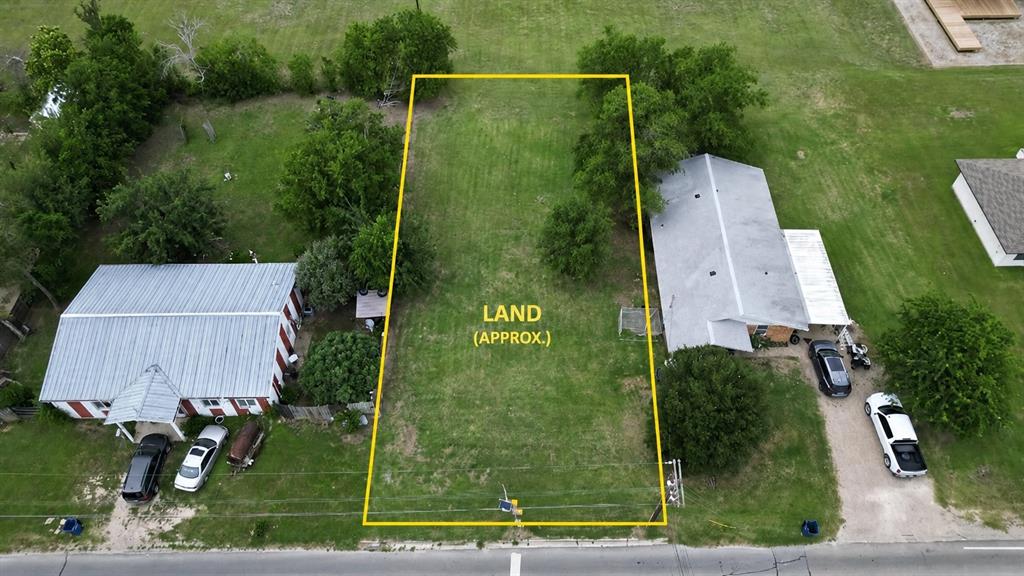 809 East Main Street Itasca, TX 76055 - Photo 1 of 2 an aerial view of a house