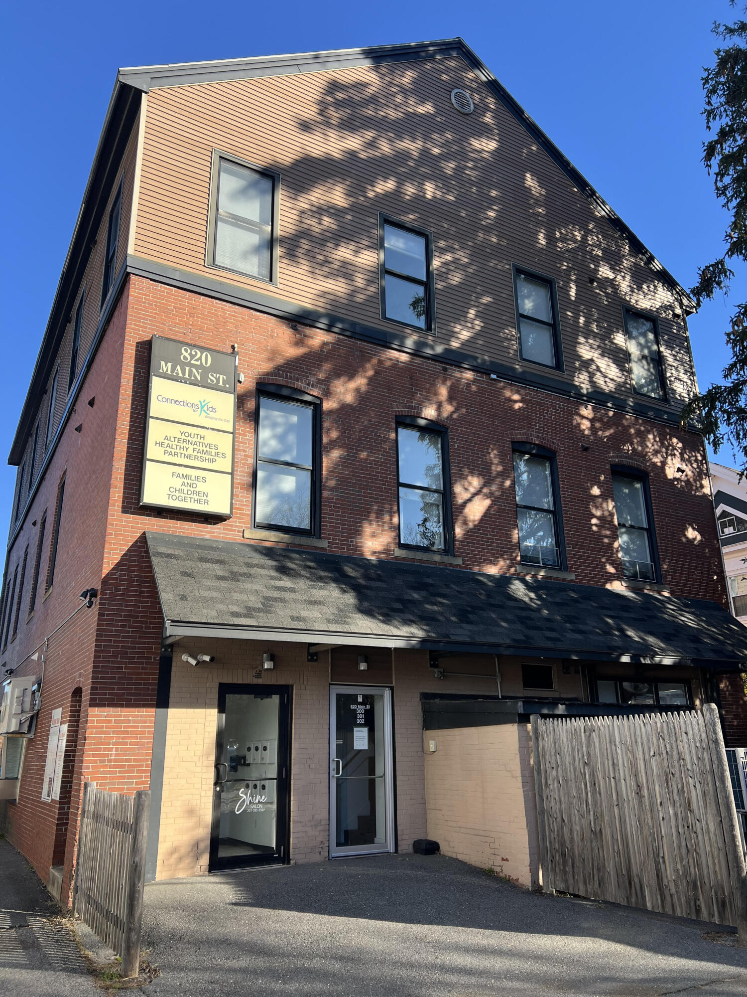 820 Main Street Westbrook, ME 04092 - Photo 10 of 12 5