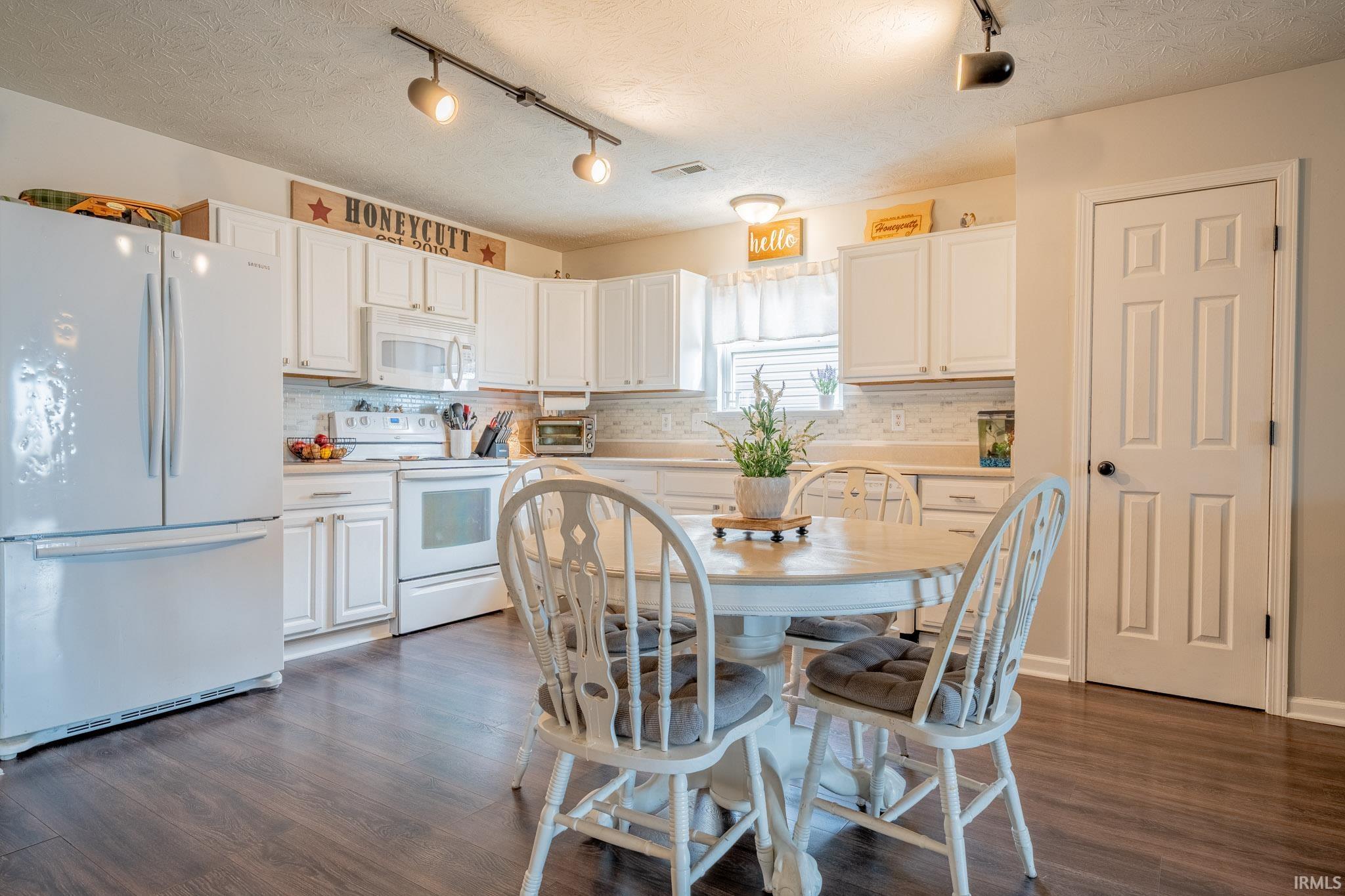 4322 Starkey Drive Marion, IN 46953 - Photo 6 of 26