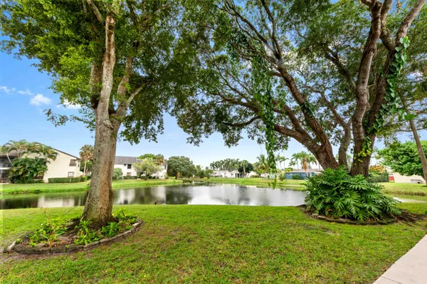 $2,300 | 3757 Cocoplum Circle, Unit 3567, Coconut Creek, FL 33063