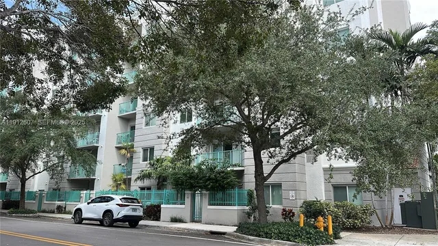 a car parked in front of a building