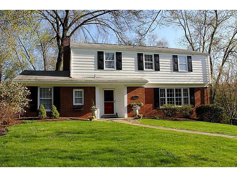 204 Sunridge Road Pittsburgh, PA 15238 - Photo 1 of 21 Exterior Front.