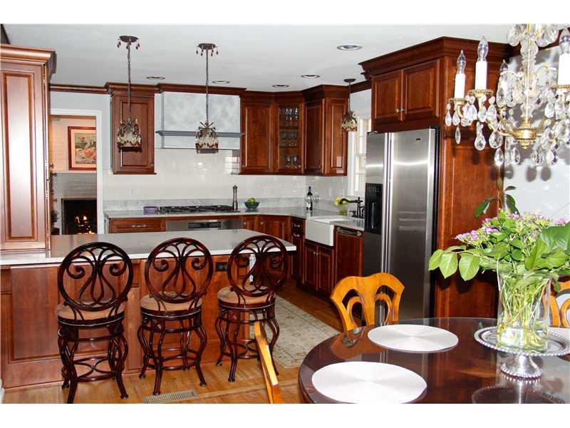 204 Sunridge Road Pittsburgh, PA 15238 - Photo 5 of 21 Kitchen.