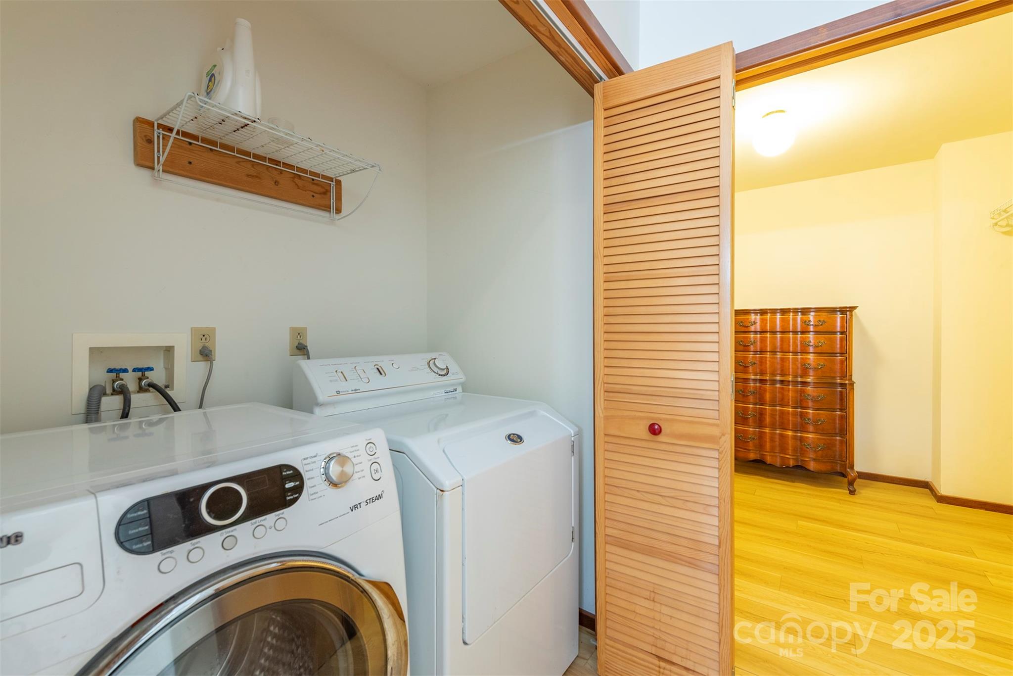 7 Winding Poplar Road Black Mountain, NC 28711 - Photo 23 of 48 a utility room with dryer and washer