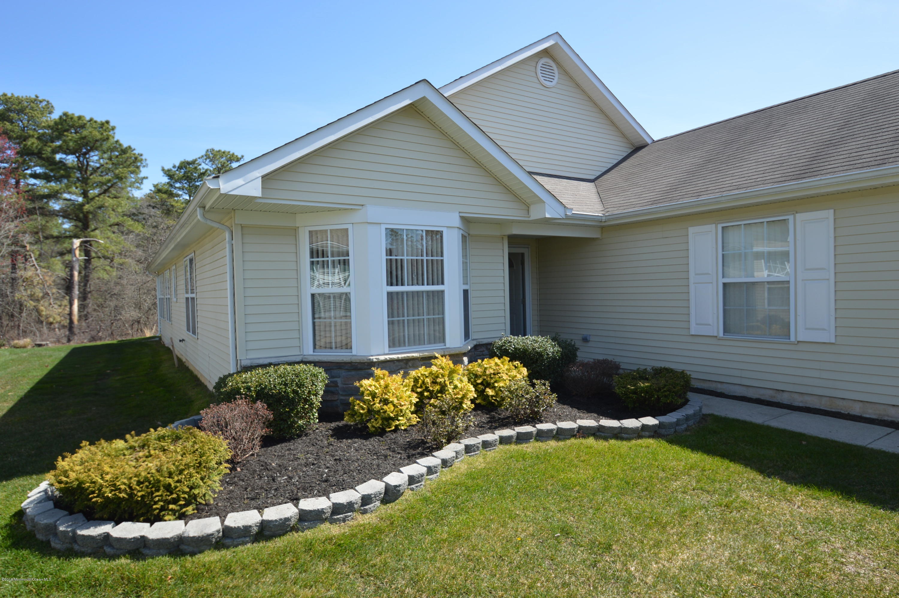 96 Clear Lake Road Whiting, NJ 08759 - Photo 3 of 43 DSC_0010