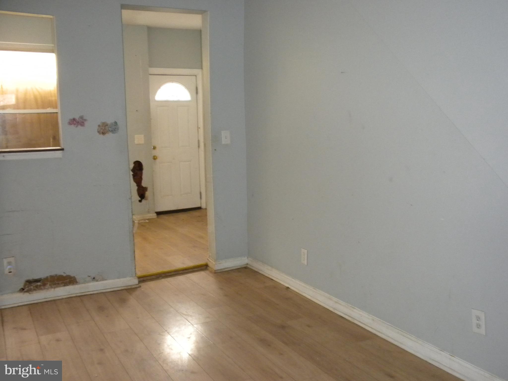 3137 Elmora Avenue Baltimore, MD 21213 - Photo 4 of 10 Dining Room