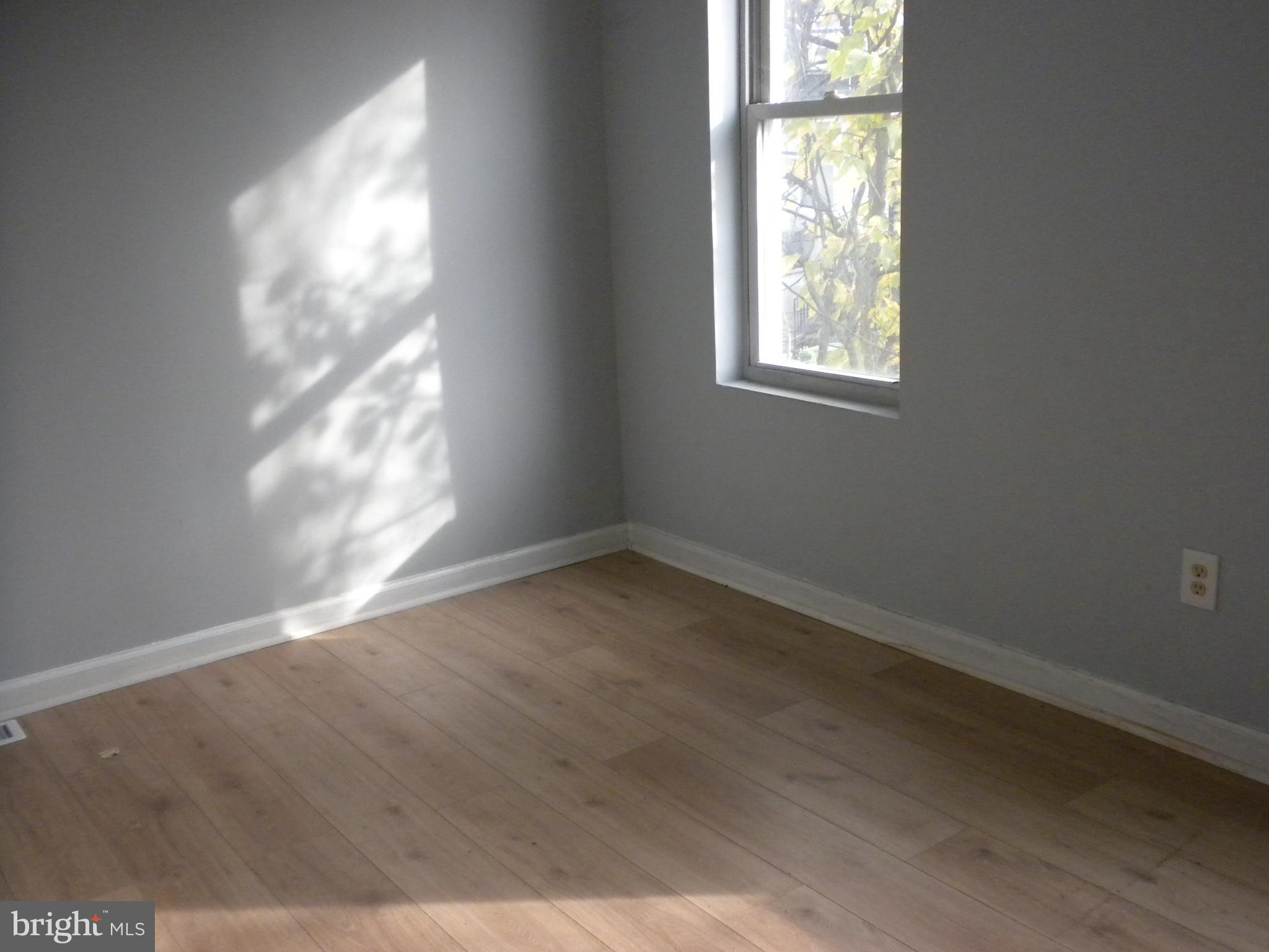 3137 Elmora Avenue Baltimore, MD 21213 - Photo 6 of 10 Bedroom 1