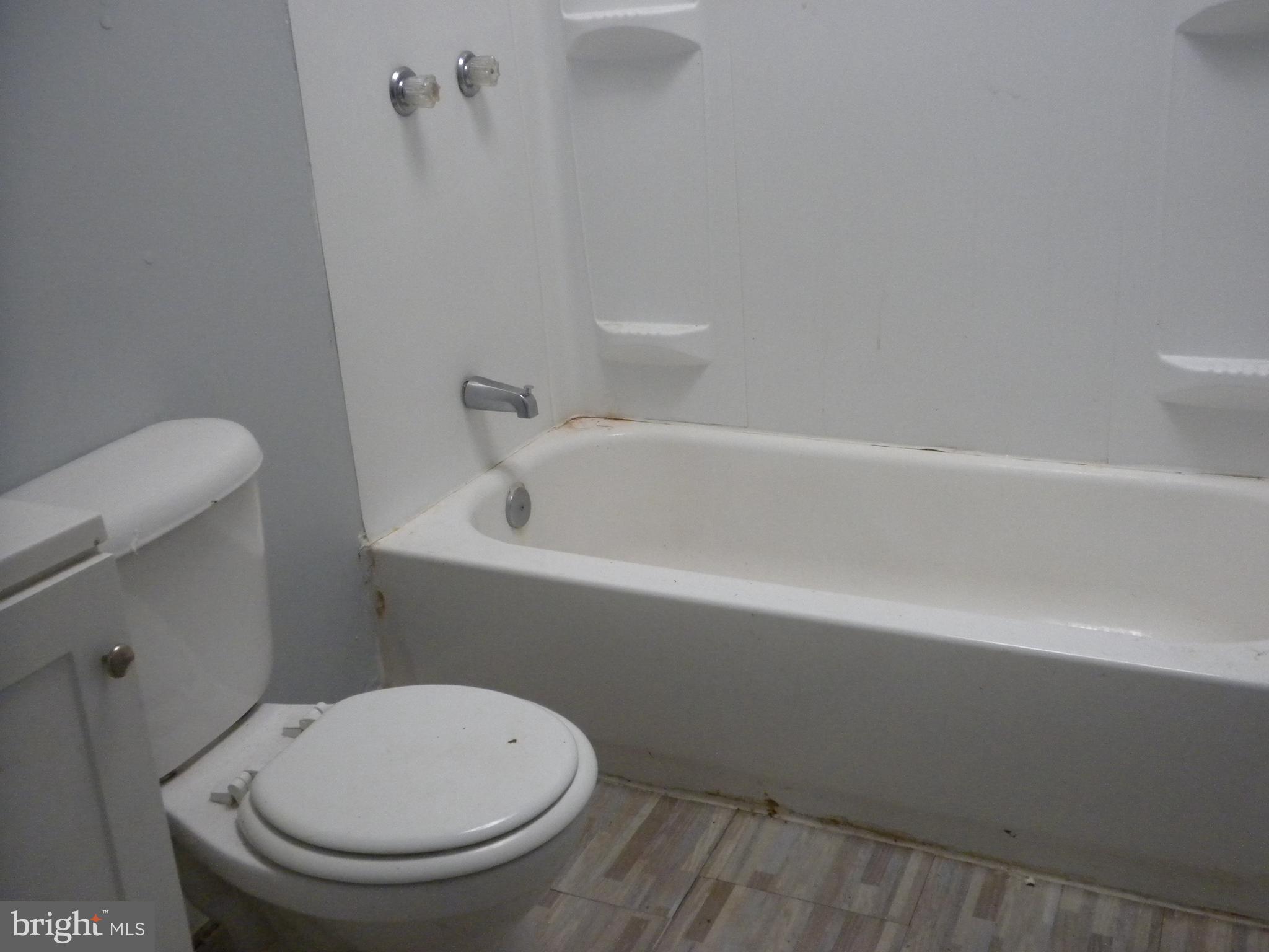 3137 Elmora Avenue Baltimore, MD 21213 - Photo 8 of 10 Bathroom