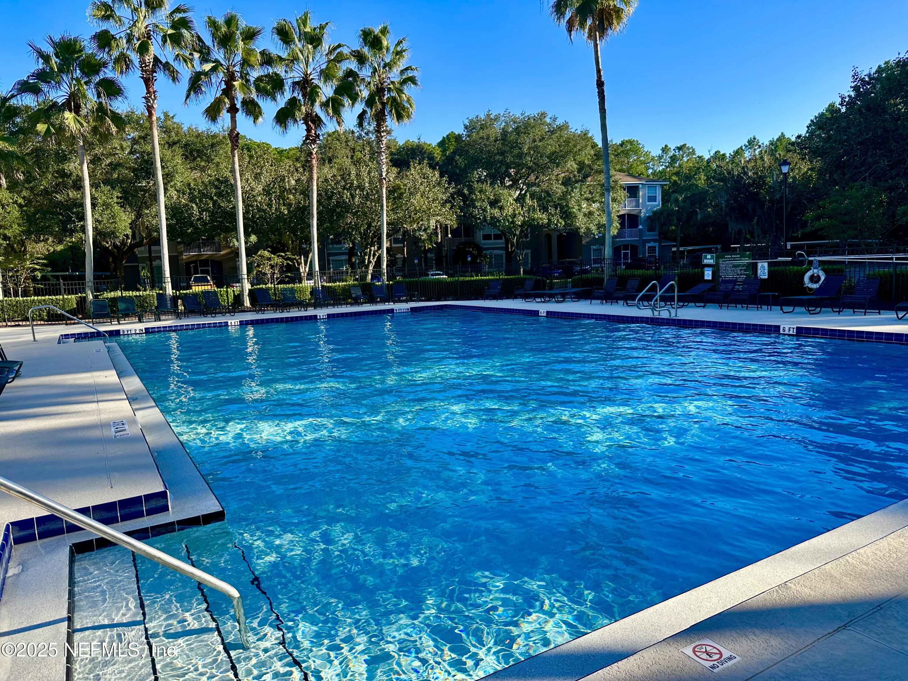 10550 Baymeadows Road, Unit 818 Jacksonville, FL 32256 - Photo 3 of 62 COMMUNITY POOL