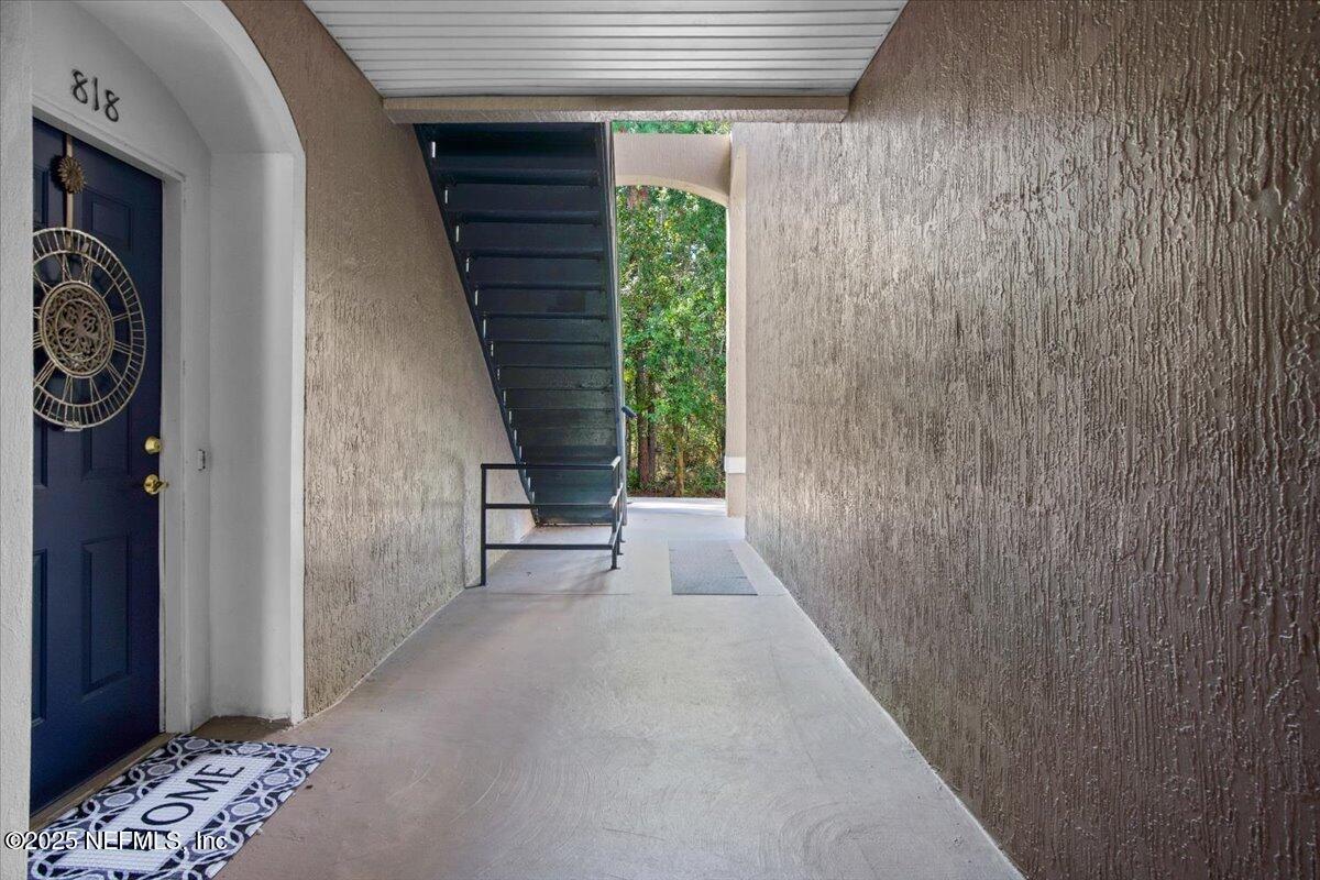 10550 Baymeadows Road, Unit 818 Jacksonville, FL 32256 - Photo 50 of 62 WALKWAY TO PARKING LOT & PRESERVE