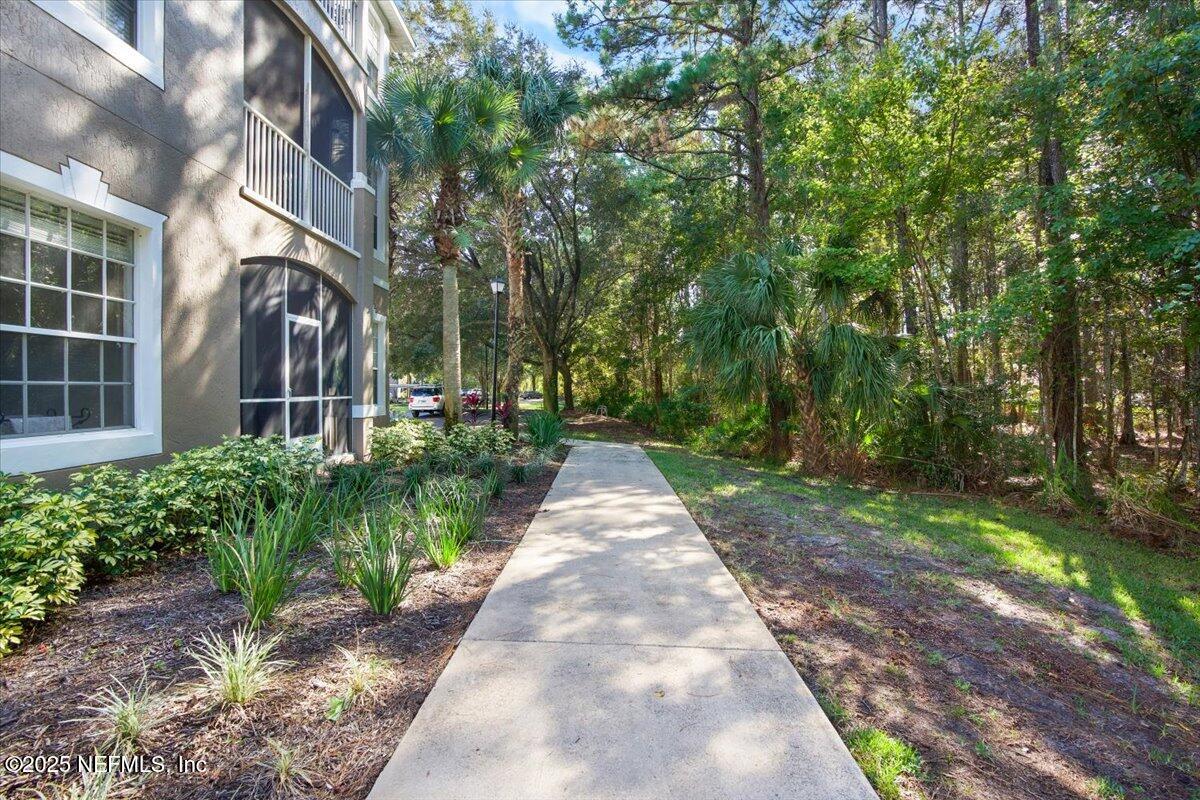10550 Baymeadows Road, Unit 818 Jacksonville, FL 32256 - Photo 55 of 62 SIDE WALK TO UNIT