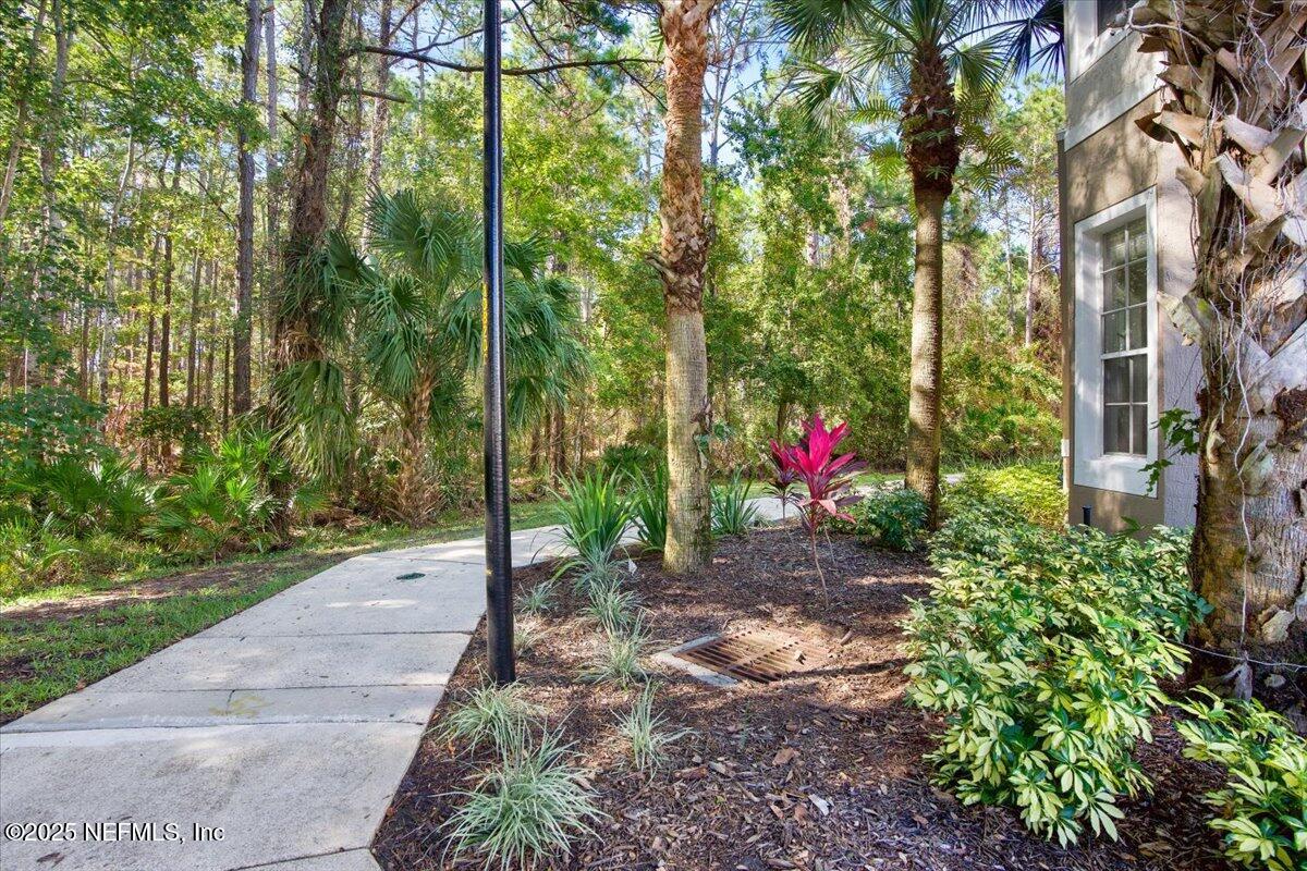 10550 Baymeadows Road, Unit 818 Jacksonville, FL 32256 - Photo 56 of 62 SIDEWALK FROM UNIT
