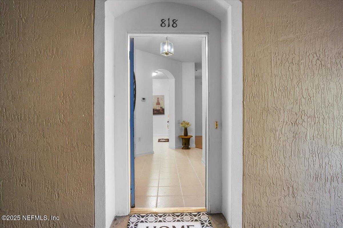 10550 Baymeadows Road, Unit 818 Jacksonville, FL 32256 - Photo 6 of 62 ENTRY WAY