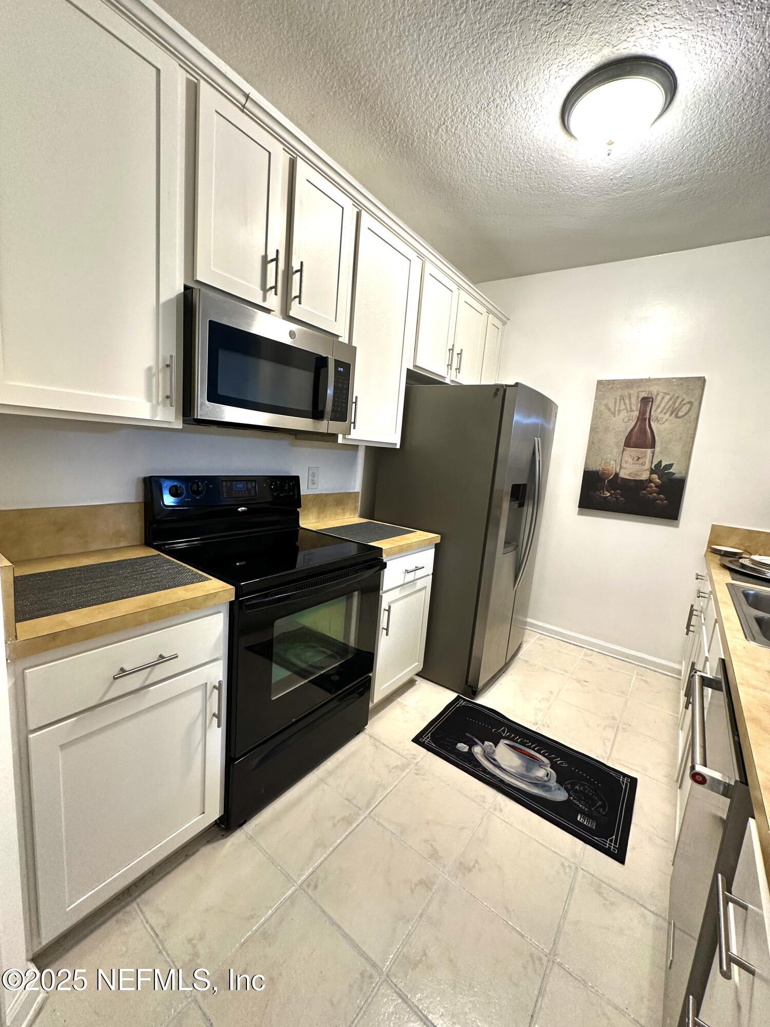 10550 Baymeadows Road, Unit 818 Jacksonville, FL 32256 - Photo 10 of 62 KITCHEN