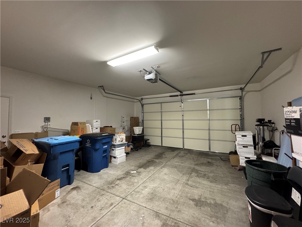 2128 Delmar Farms Court Laughlin, NV 89029 - Photo 32 of 36 Garage