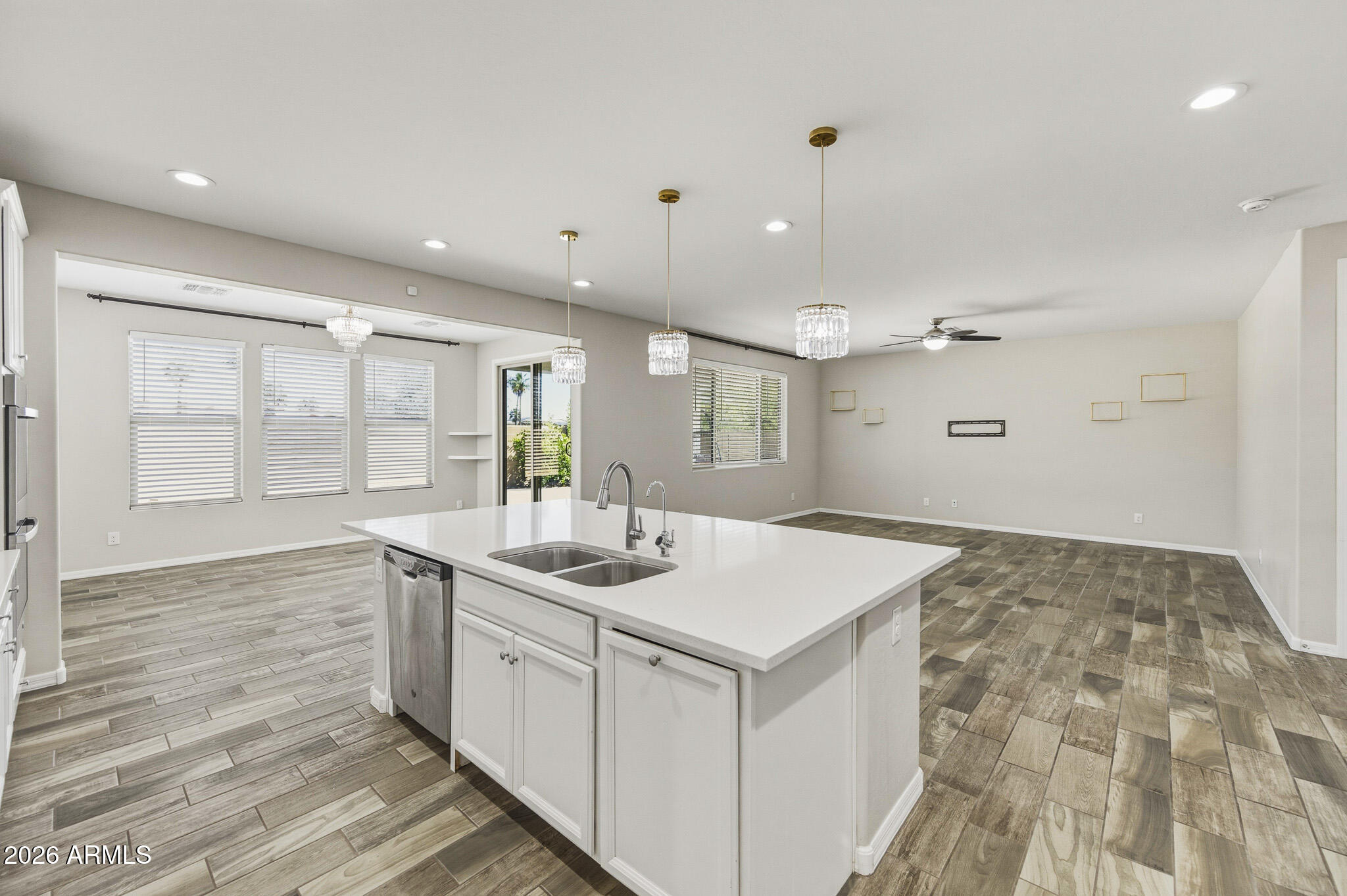 34 West Megan Street Gilbert, AZ 85233 - Photo 49 of 74 34 W Megan St-222