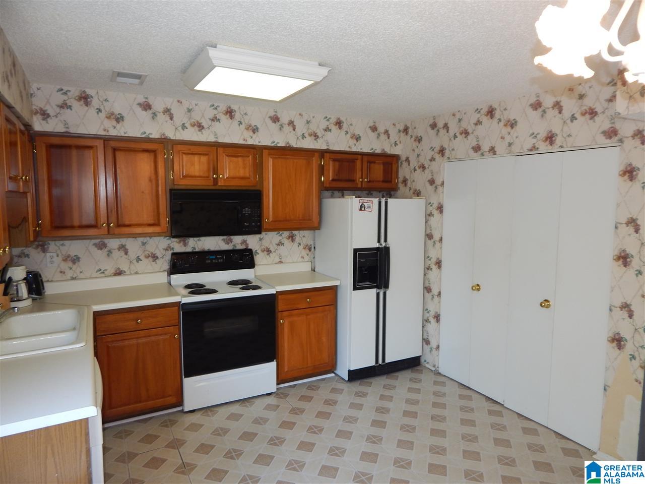 1555 Applegate Lane Alabaster, AL 35007 - Photo 8 of 16