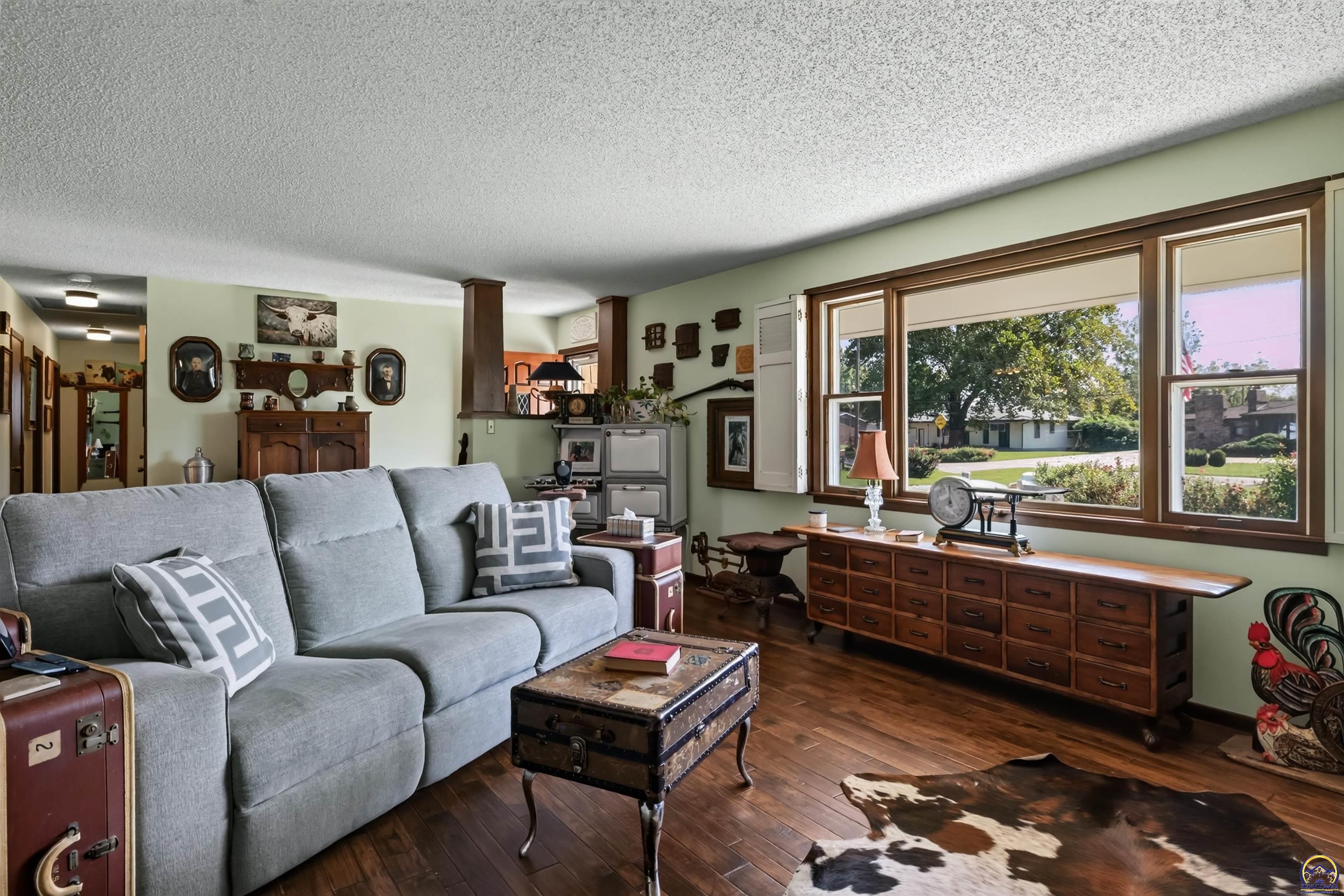 2030 Northwest Lower Silver Lake Road Topeka, KS 66618 - Photo 12 of 50 Living Room