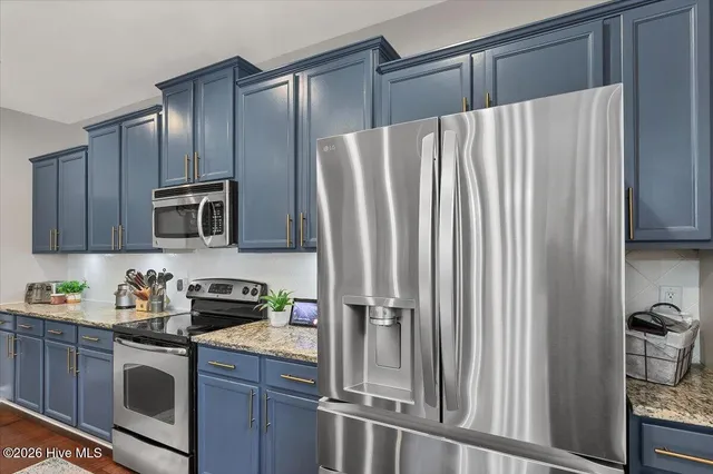 $585,000 | 14 Victoria Drive, Whispering Pines, NC 28327