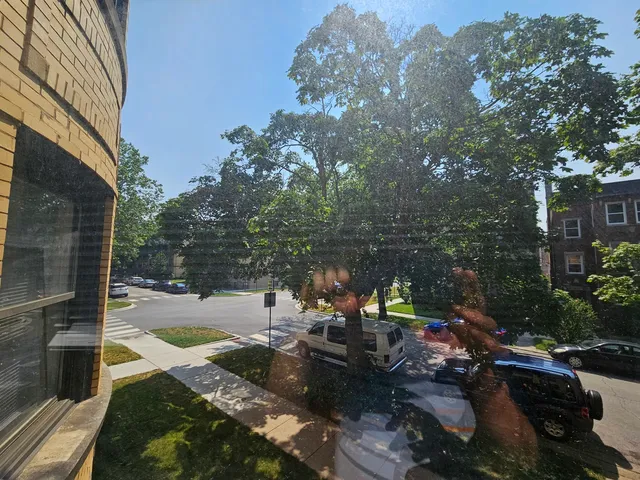 $1,400 | 5507 North Campbell Avenue, Unit 3N, Chicago, IL 60625