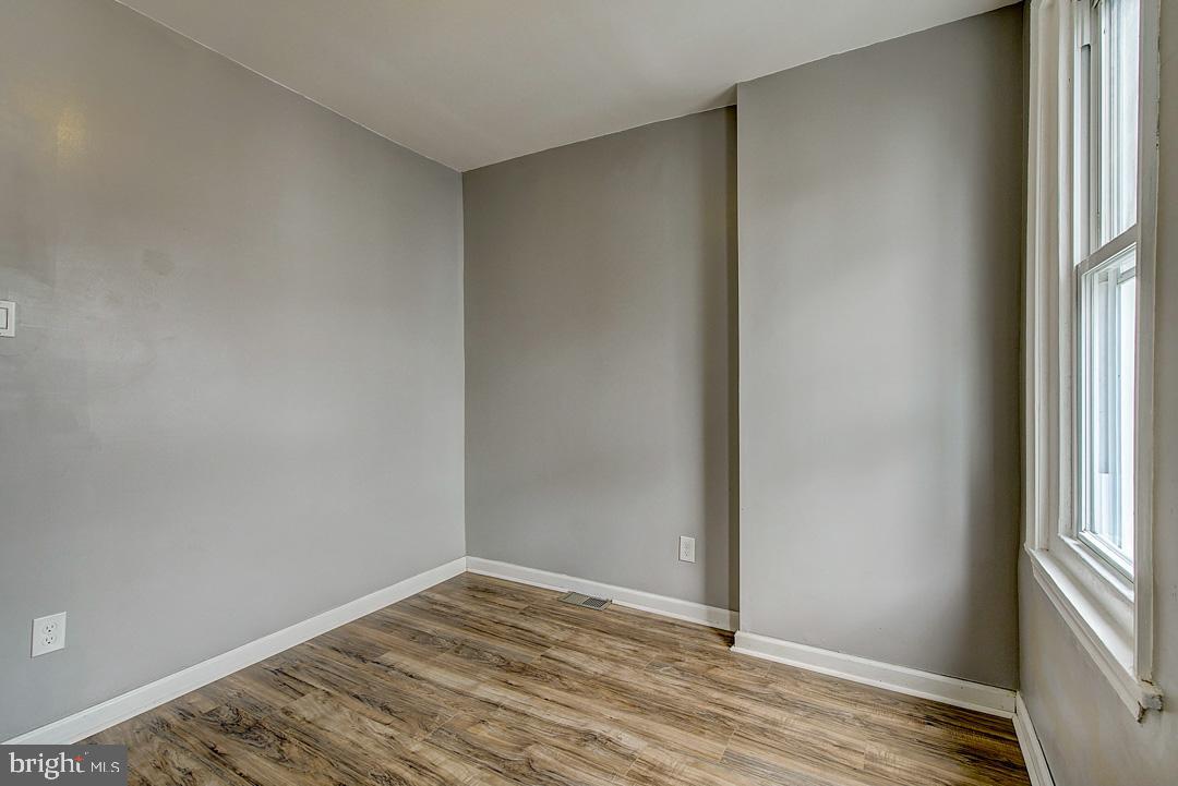 2324 Fernon Street Philadelphia, PA 19145 - Photo 21 of 31