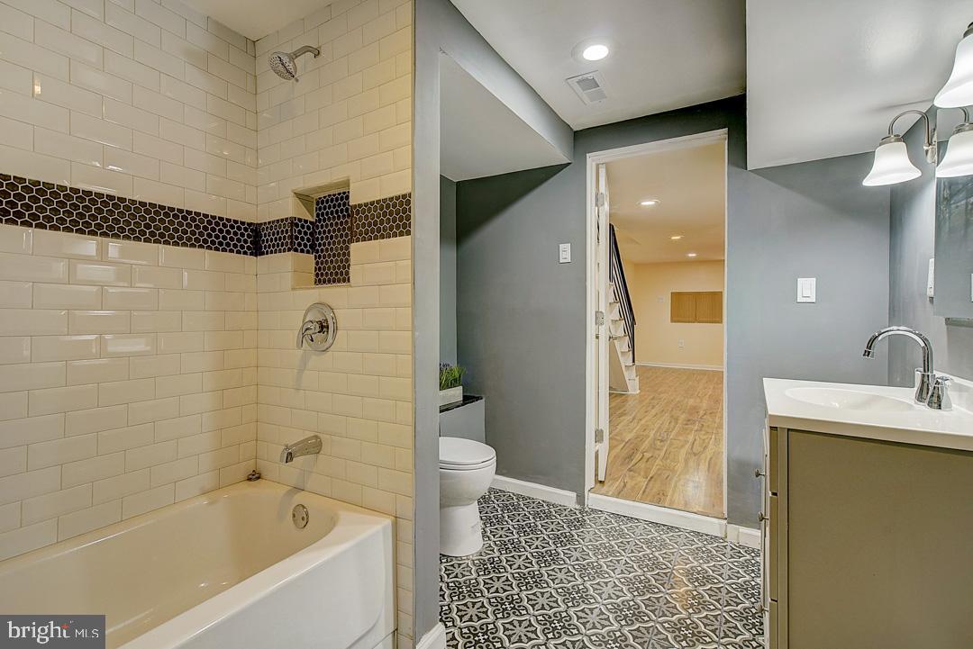 2324 Fernon Street Philadelphia, PA 19145 - Photo 27 of 31