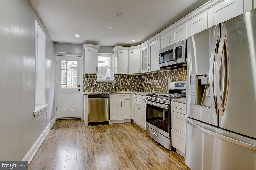 2324 Fernon Street Philadelphia, PA 19145 - Photo 9 of 31