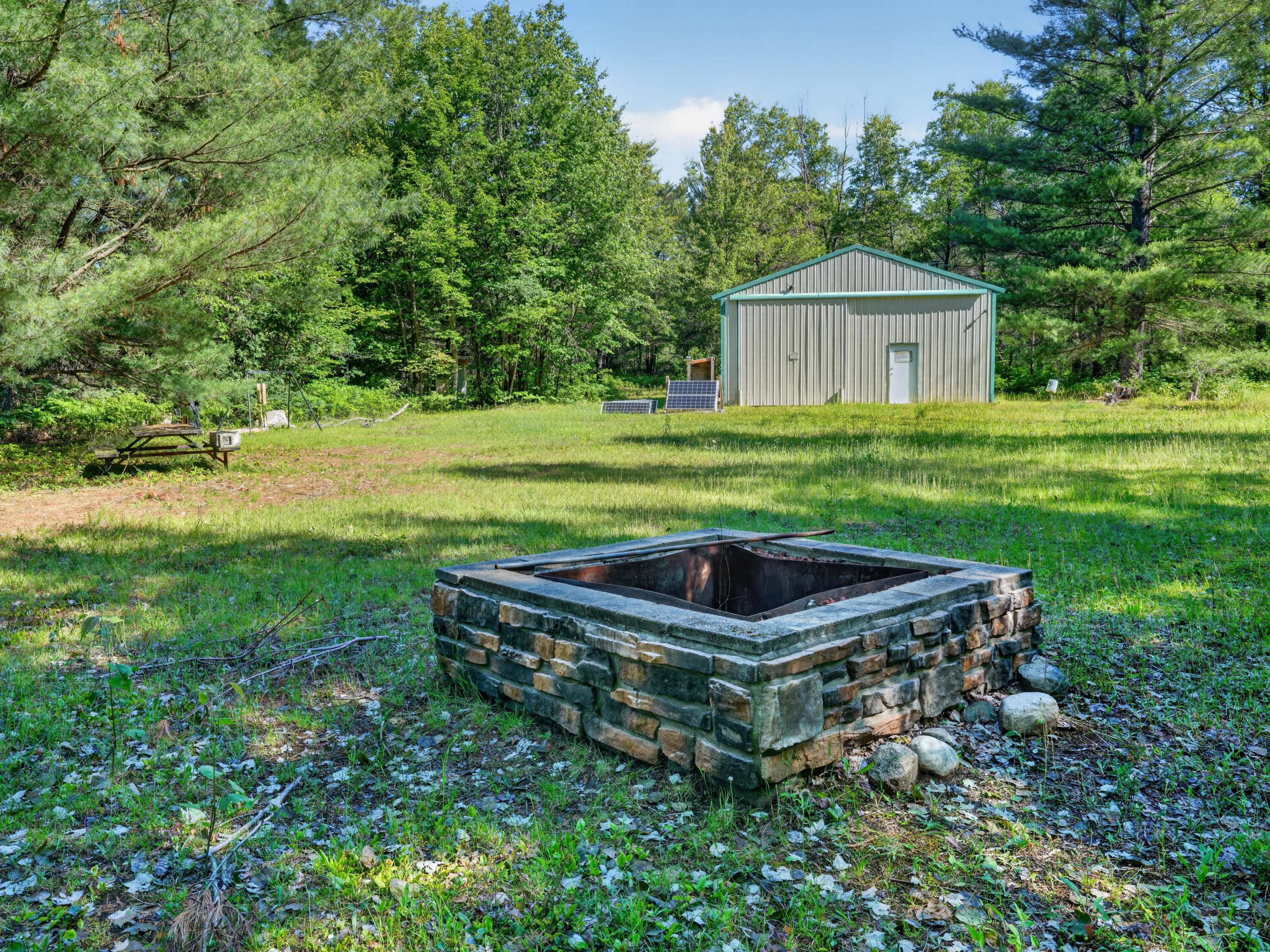 4473 Hamilton Drive Harrison, MI 48625 - Photo 38 of 77 26