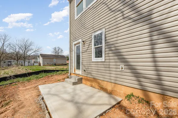 $389,900 | 126 East Bell Street, Statesville, NC 28677