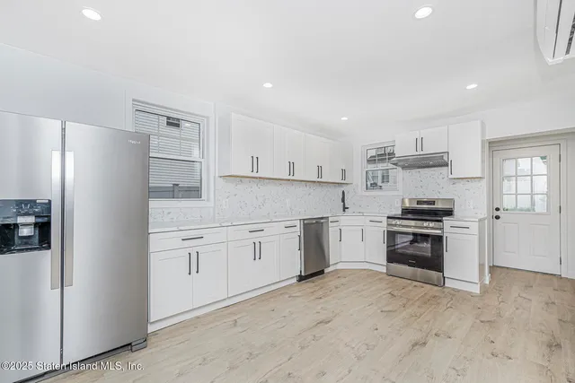 $959,000 | 5396 Arthur Kill Road | Tottenville