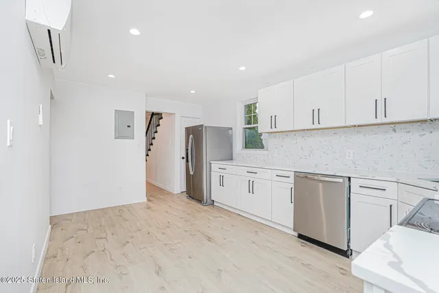 $959,000 | 5396 Arthur Kill Road | Tottenville