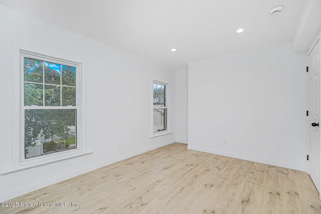 $959,000 | 5396 Arthur Kill Road | Tottenville