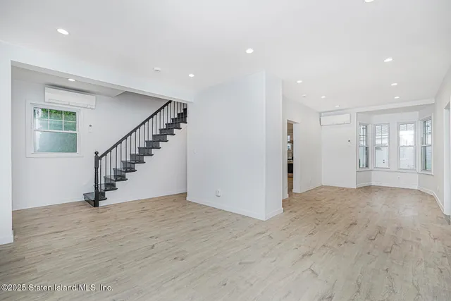 $959,000 | 5396 Arthur Kill Road | Tottenville