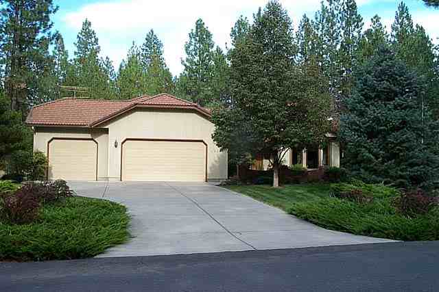2803 East Oxbow Road Colbert, WA 99005 - Photo 1 of 9