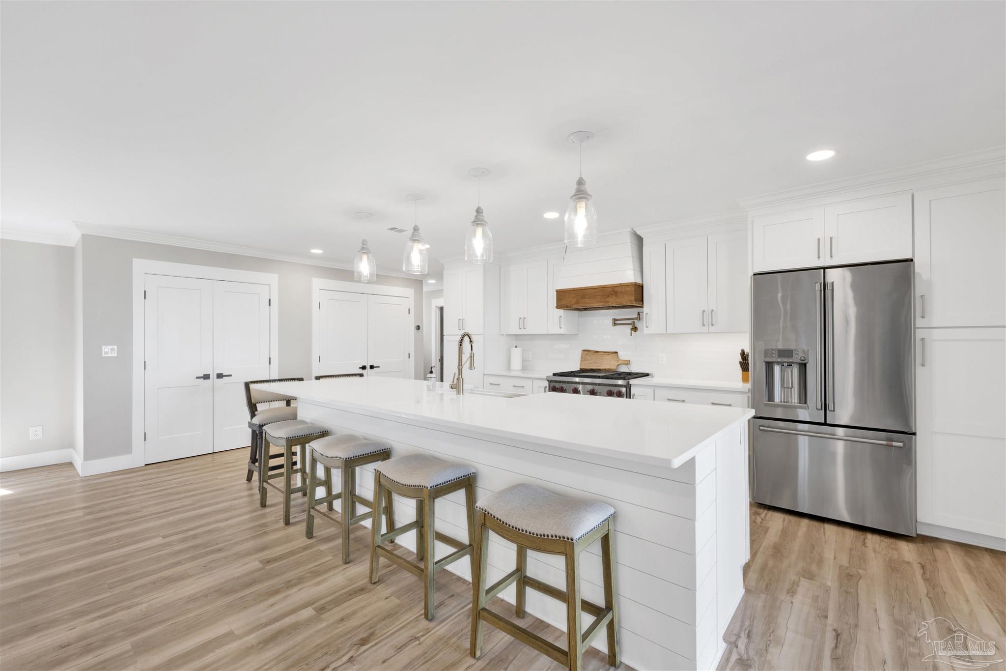 5470 North Shore Road Pensacola, FL 32507 - Photo 12 of 60