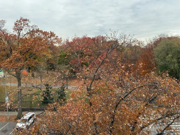 $1,800 | 610 Waring Avenue, Unit 5G | Bronxwood