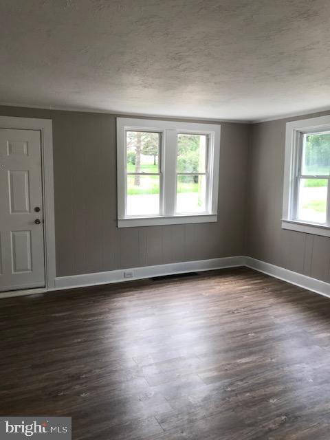 320 Hanover Road York, PA 17408 - Photo 25 of 42 Gallery Image 25