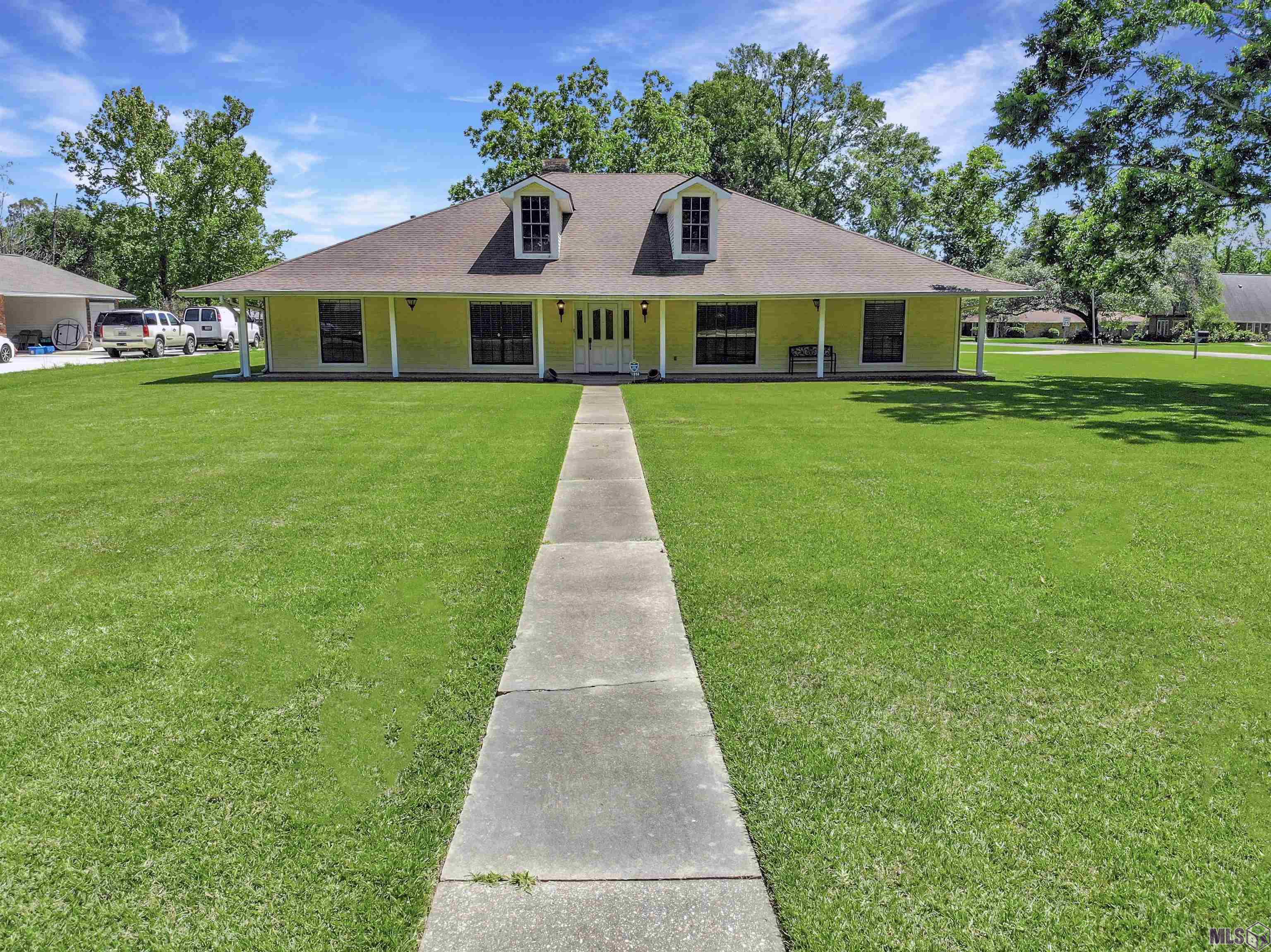 16314 Coliseum Avenue Baton Rouge, LA 70816 - Photo 2 of 34