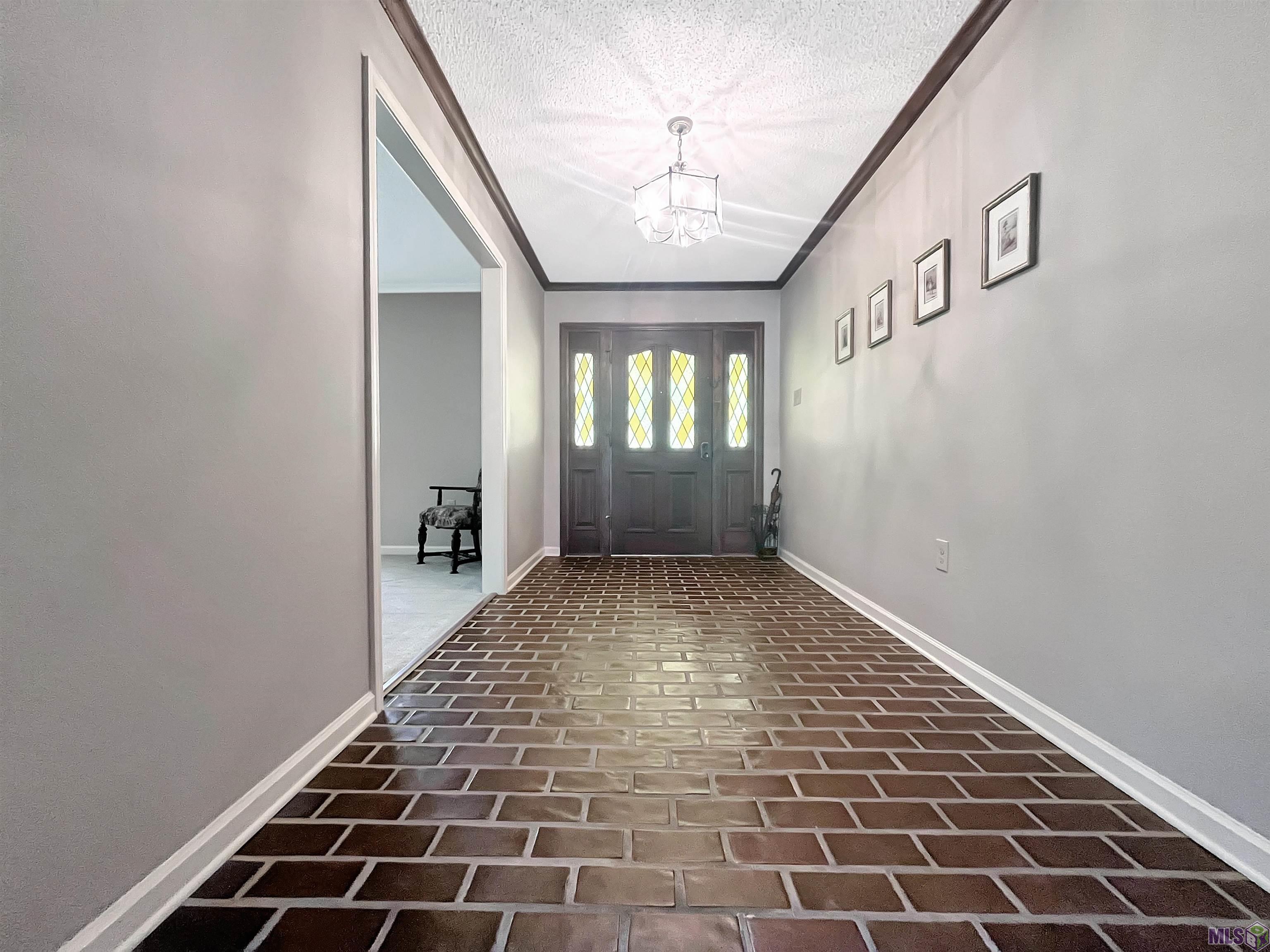 16314 Coliseum Avenue Baton Rouge, LA 70816 - Photo 3 of 34