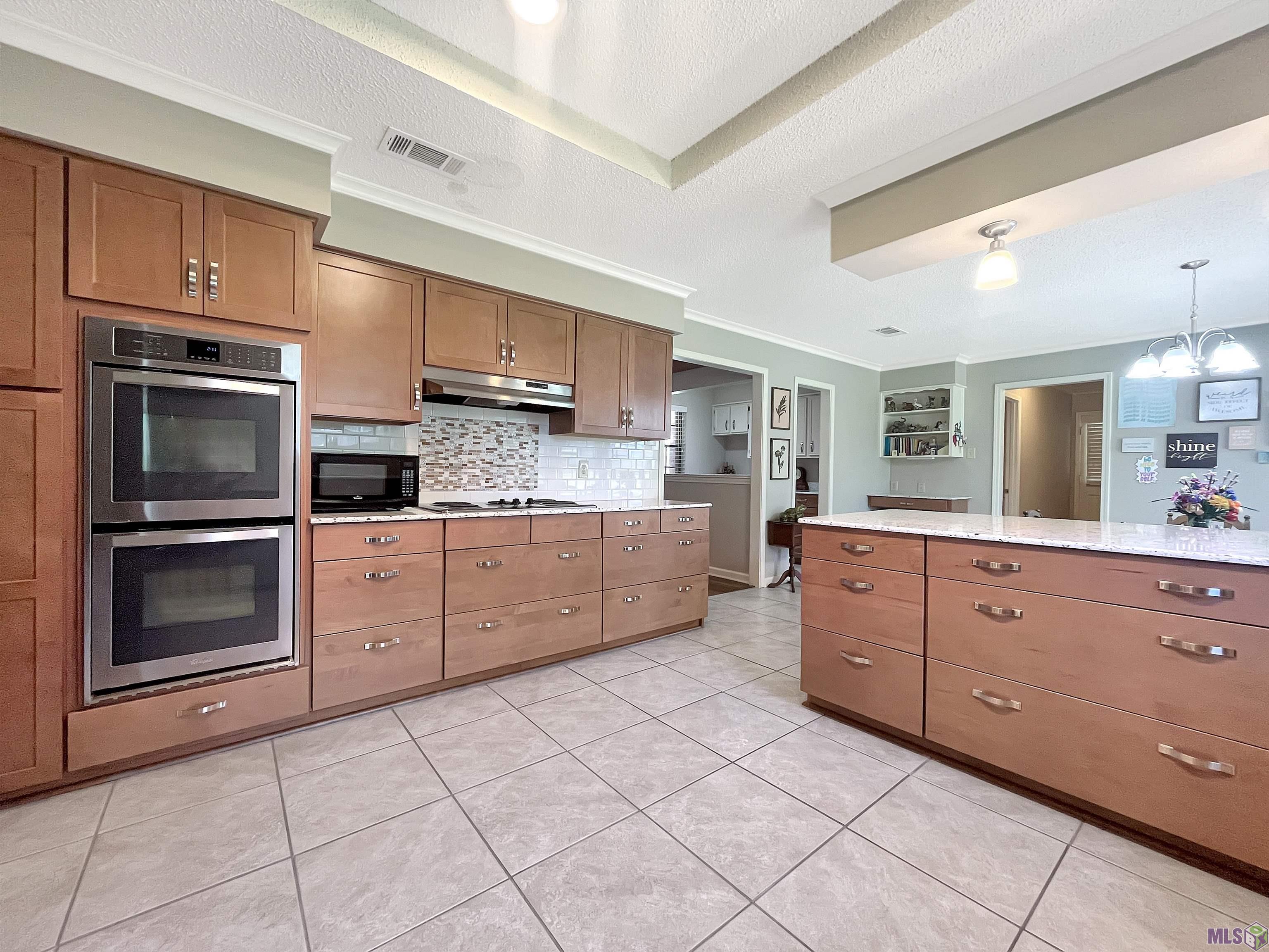 16314 Coliseum Avenue Baton Rouge, LA 70816 - Photo 8 of 34