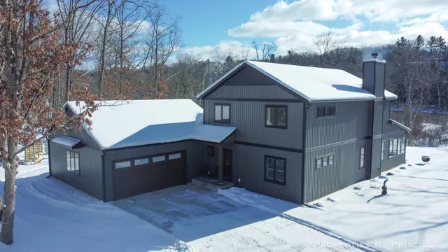 $1,500,000 | 3008 East Upper Field Trail, Newaygo, MI 49337
