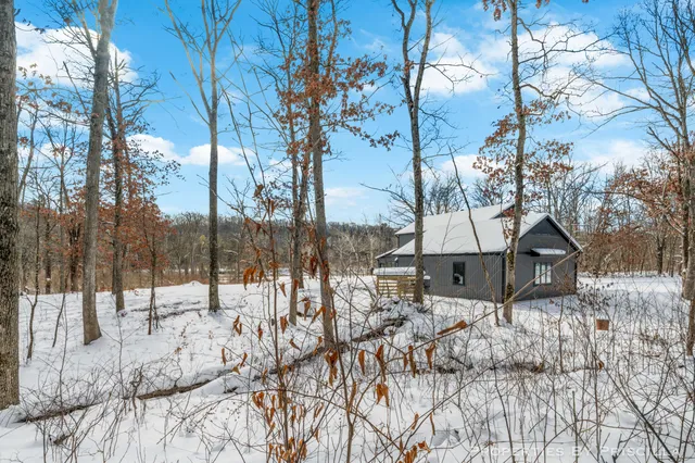 $1,500,000 | 3008 East Upper Field Trail, Newaygo, MI 49337
