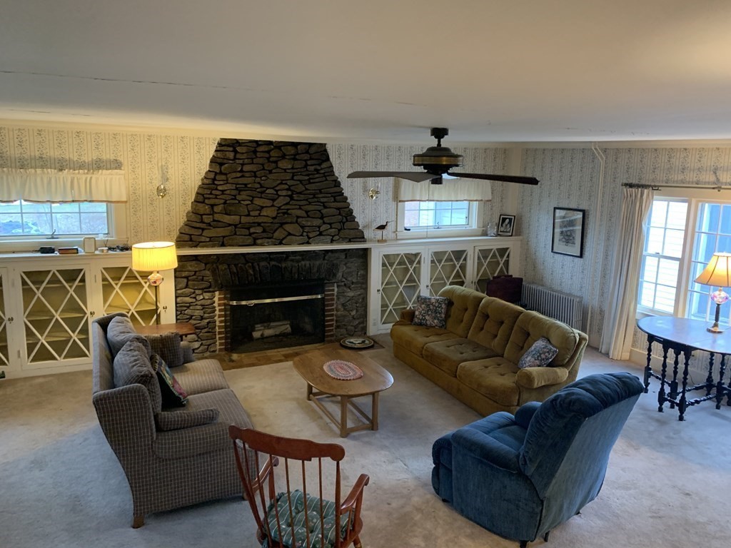 108 Fiske Hill Road Sturbridge, MA 01566 - Photo 2 of 23 Gallery Image 2