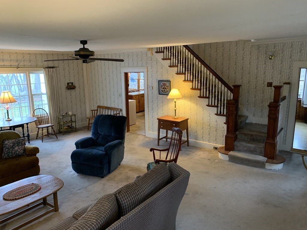 108 Fiske Hill Road Sturbridge, MA 01566 - Photo 7 of 23 Gallery Image 7