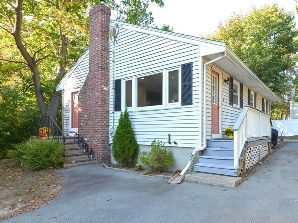 68 East Shore Road Holbrook, MA 02343 - Photo 1 of 37 Gallery Image 1