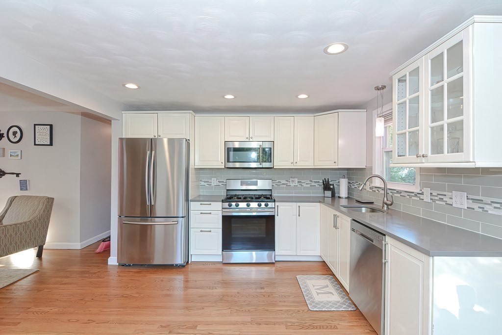 68 East Shore Road Holbrook, MA 02343 - Photo 6 of 37 Gallery Image 6